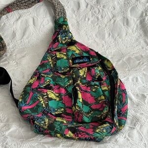 KAVU Women's Tropical Print Sling Bag